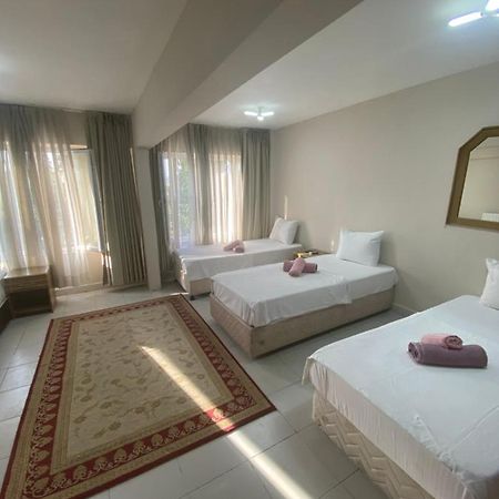 Ceylan Hotel Istanboel Buitenkant foto