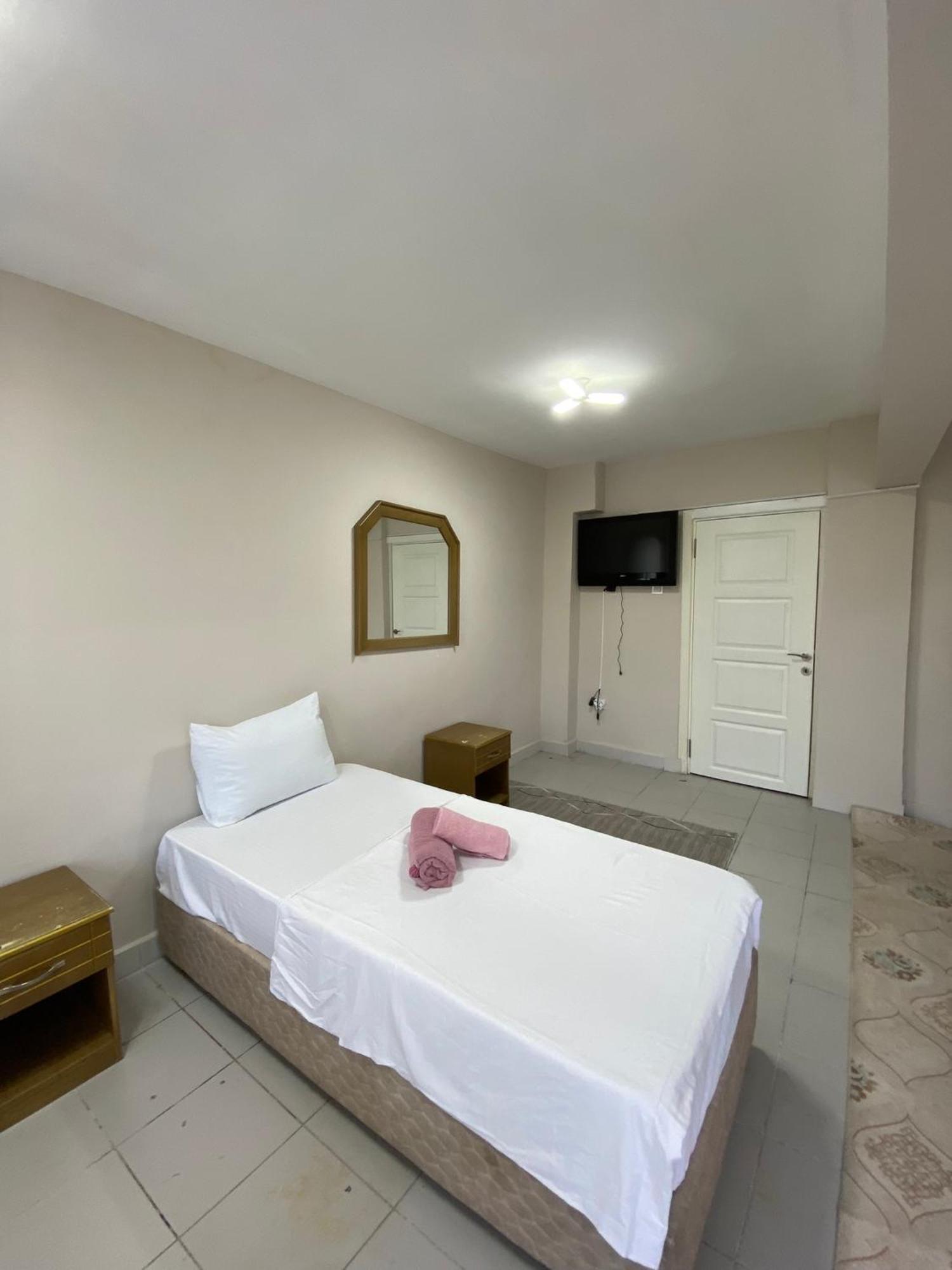 Ceylan Hotel Istanboel Buitenkant foto